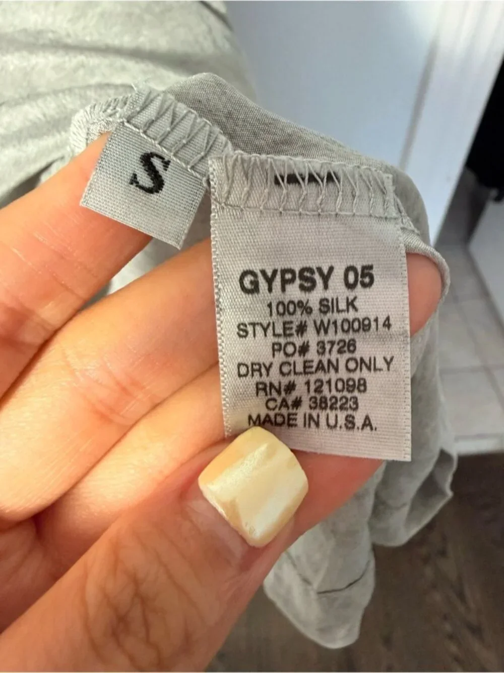 Gypsy 05 Silk Made In US Washed Gray Cold-Shoulder Mini Dress Size S - Picture 8 of 8
